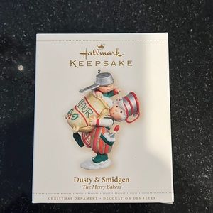 NIB 2006 Hallmark Keepsake “Dusty & Smidgen-The Merry Bakers” Christmas Ornament